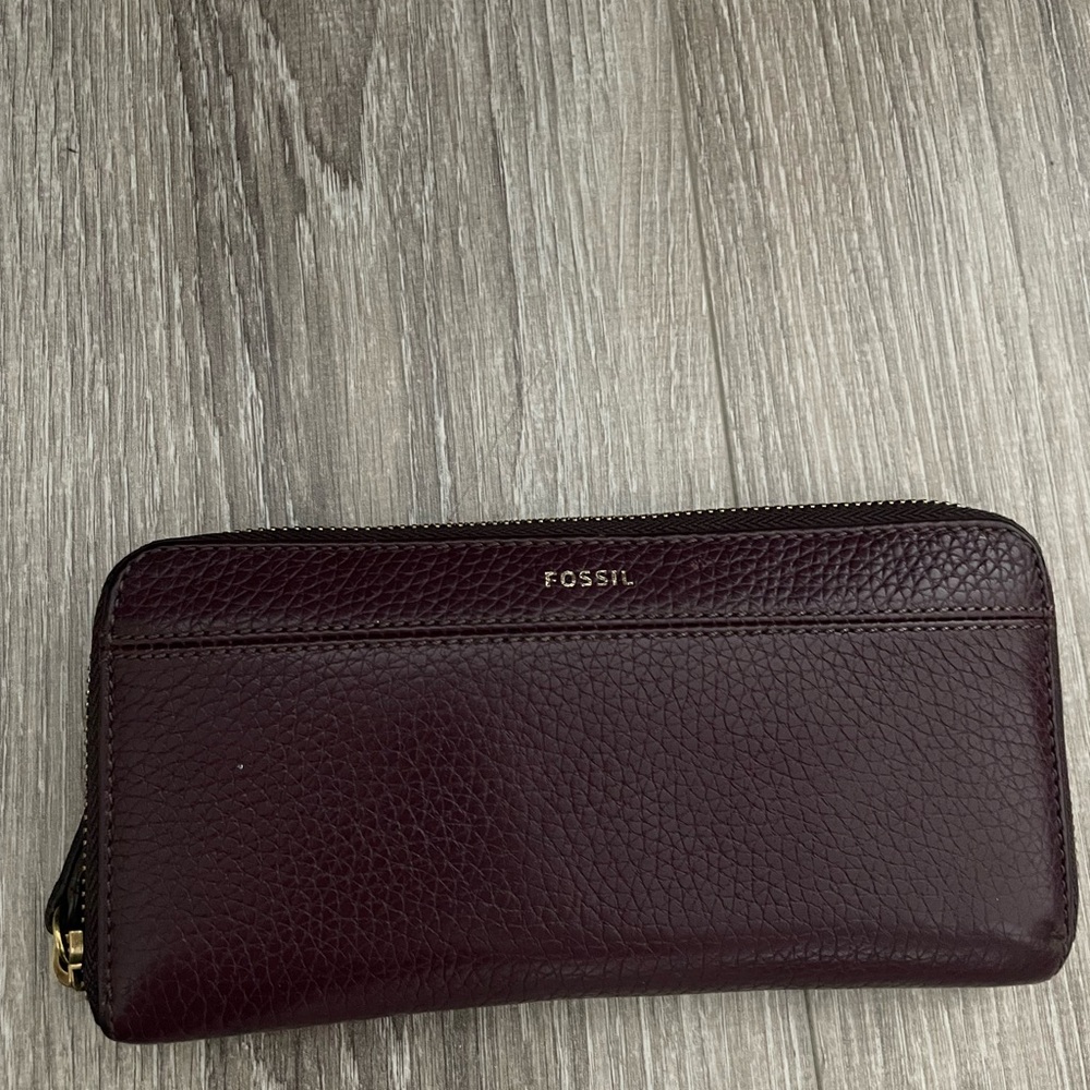 Fossil Tara Dark Burgundy Leather Wallet